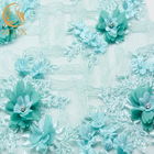 La broderie de luxe à la mode de tissu de dentelle de la fleur 3D a perlé des paillettes lacent le tissu